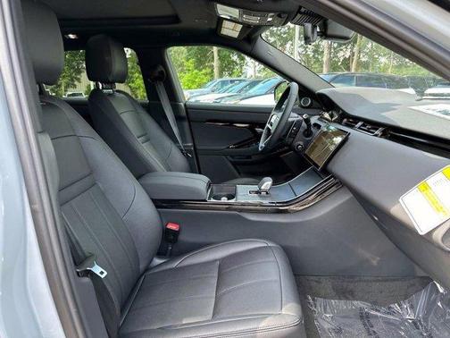 Arroios Grey 2024 Land Rover Range Rover Evoque Dynamic SE