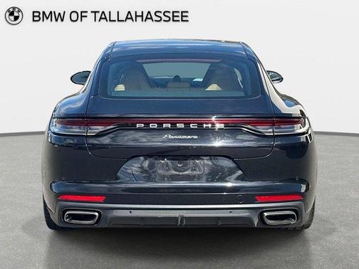 2022 Porsche Panamera Base
