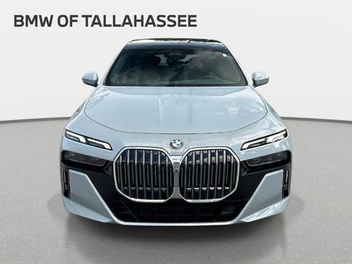 Gray Metallic 2025 BMW 740 i xDrive