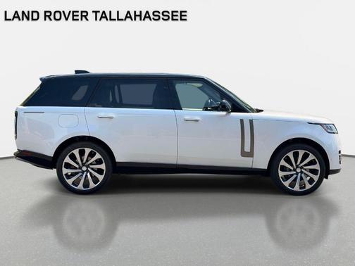 Ostuni Pearl White 2025 Land Rover Range Rover P400 SE 7 Seat