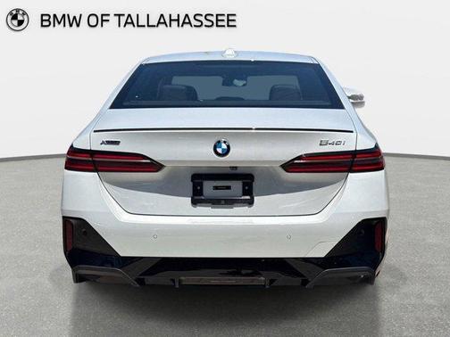 Mineral White Metallic 2024 BMW 540 i xDrive