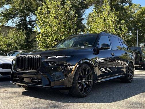 Black Sapphire 2024 BMW X7 xDrive40i