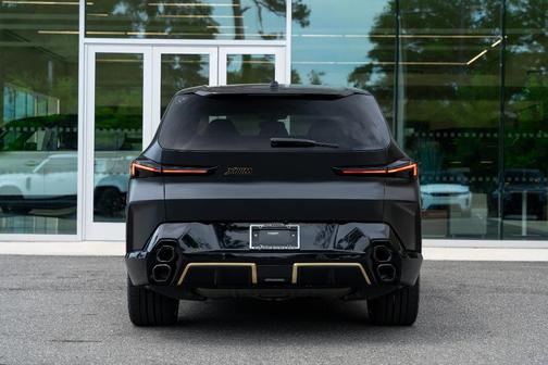 Black Sapphire 2023 BMW XM Base