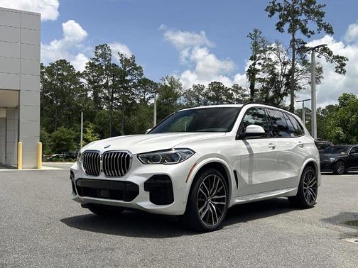 Alpine White 2023 BMW X5 xDrive40i