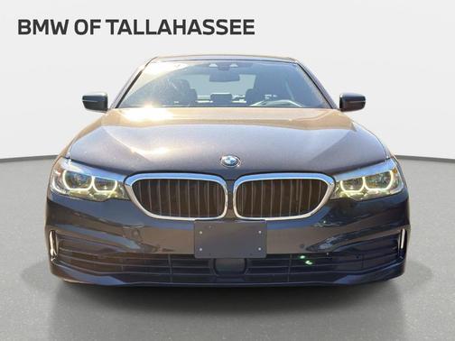 Black Sapphire Metallic 2019 BMW 540 i