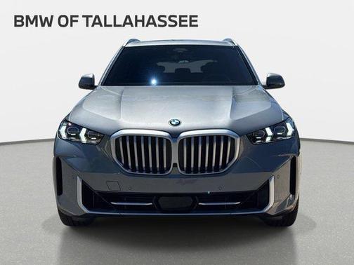 Gray 2024 BMW X5 xDrive40i