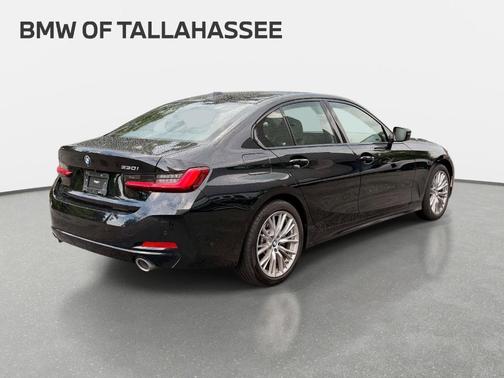 Black Sapphire 2023 BMW 330 i