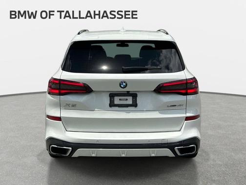 Mineral White 2022 BMW X5 sDrive40i
