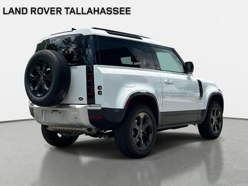 Fuji White 2023 Land Rover Defender 90 S