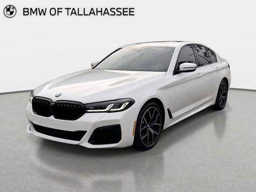 Alpine White 2023 BMW 540 i xDrive