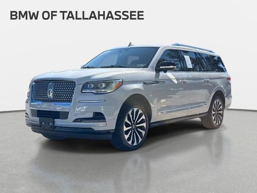 Pearl Metallic 2022 Lincoln Navigator L Reserve