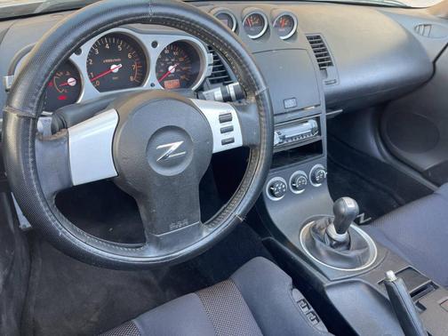 2004 Nissan 350Z Enthusiast