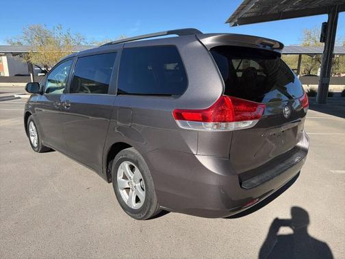 2014 Toyota Sienna LE