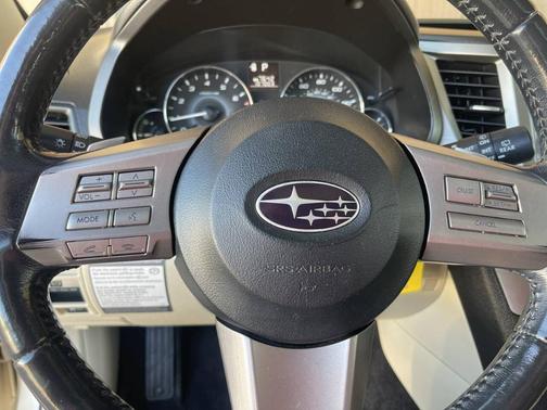 2010 Subaru Outback 2.5i Limited