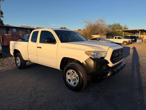2018 Toyota Tacoma SR