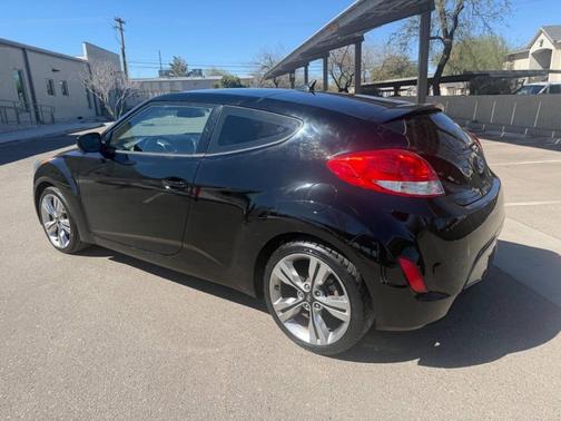 2013 Hyundai Veloster Base