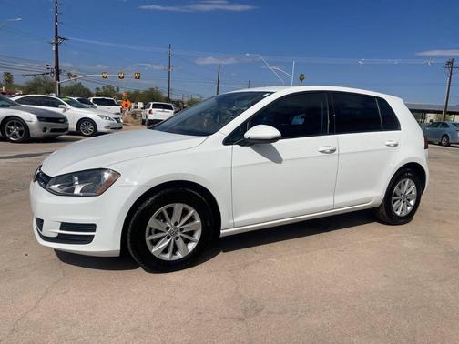 2016 Volkswagen Golf TSI S