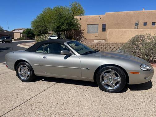 1998 Jaguar XK8