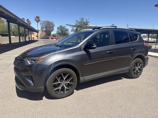 Magnetic Gray Metallic 2016 Toyota RAV4 SE