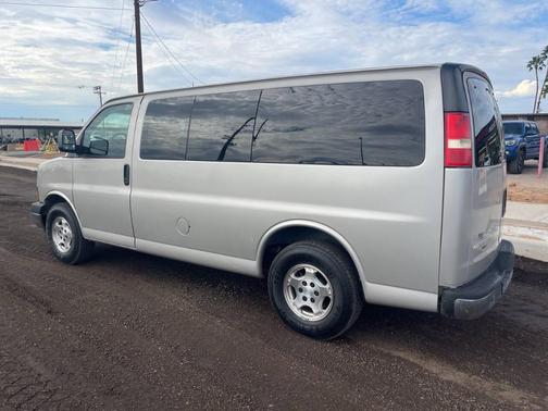 2008 Chevrolet Express 1500 LS Wagon