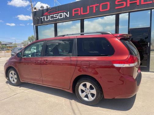 2013 Toyota Sienna LE