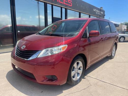 2013 Toyota Sienna LE