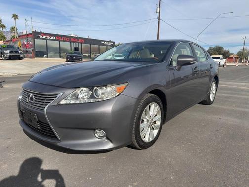 2014 Lexus ES 300h Base
