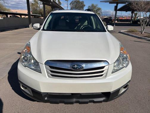 2011 Subaru Outback 2.5i Premium