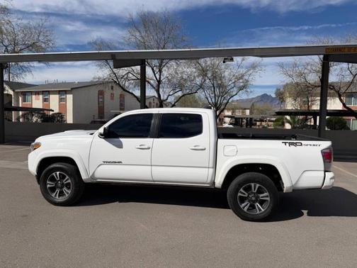 2017 Toyota Tacoma TRD Sport
