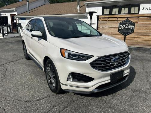 2019 Ford Edge Titanium