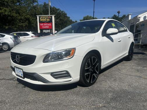 2018 Volvo S60 T5 Dynamic