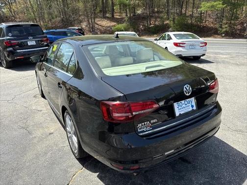2017 Volkswagen Jetta 1.8T SEL