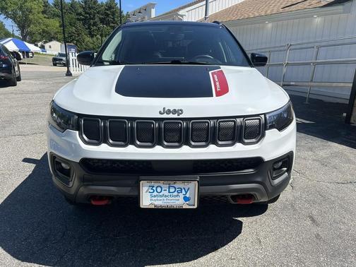Bright White Clearcoat 2022 Jeep Compass Trailhawk
