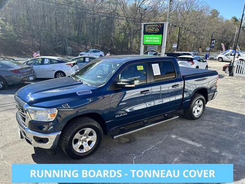 Patriot Blue Pearlcoat 2021 RAM 1500 Big Horn/Lone Star