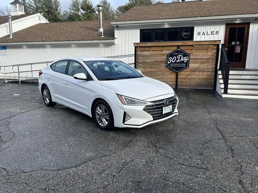 2019 Hyundai ELANTRA SEL