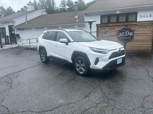 2022 Toyota RAV4 XLE