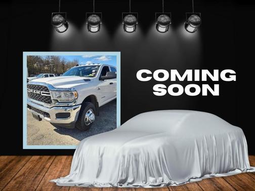 2022 RAM 3500 Tradesman Crew Cab 4x4 8' Box