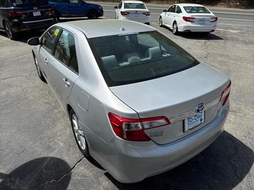 2012 Toyota Camry Hybrid XLE