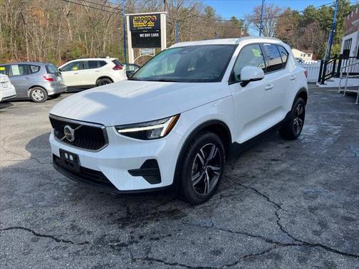 2023 Volvo XC40 B5 Core