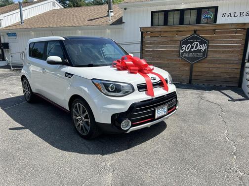 Clear White 2019 Kia Soul !