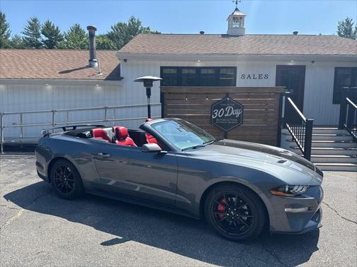2022 Ford Mustang EcoBoost