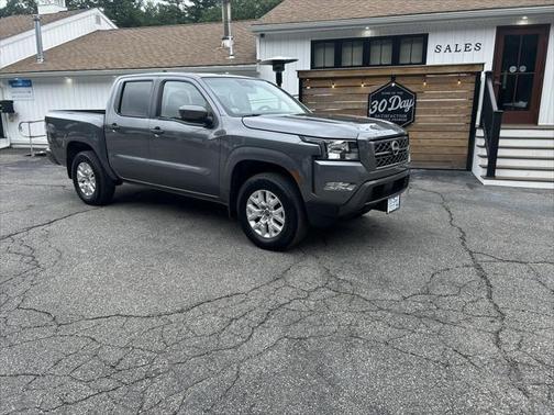 2022 Nissan Frontier SV
