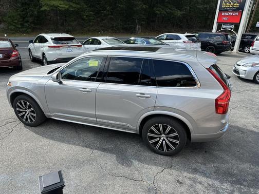 2025 Volvo XC90 B5 Core