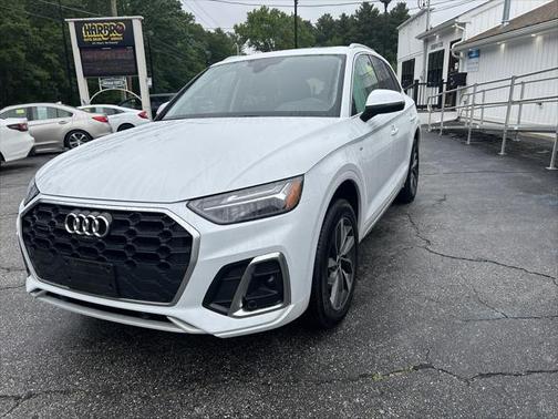 2022 Audi Q5 45 S line Premium Plus