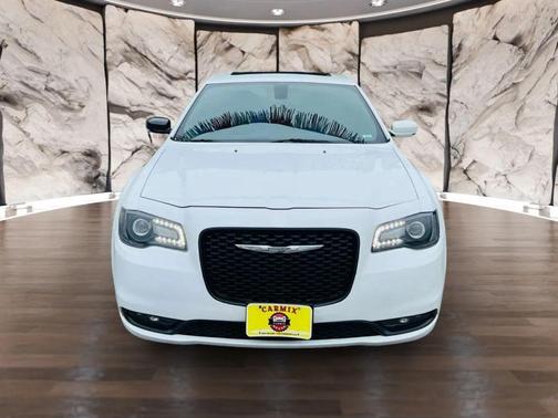 2017 Chrysler 300 S