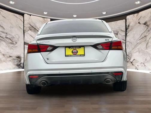 2020 Nissan Altima SR FWD