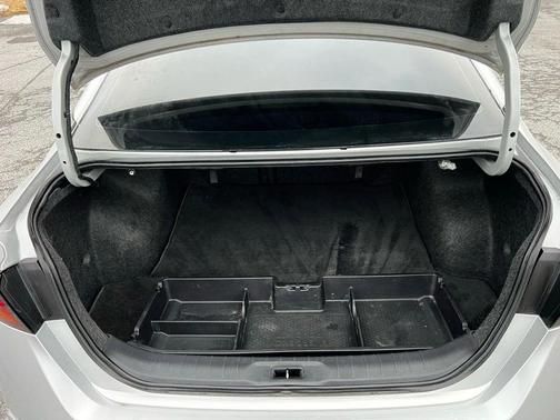 2020 Nissan Altima SR FWD