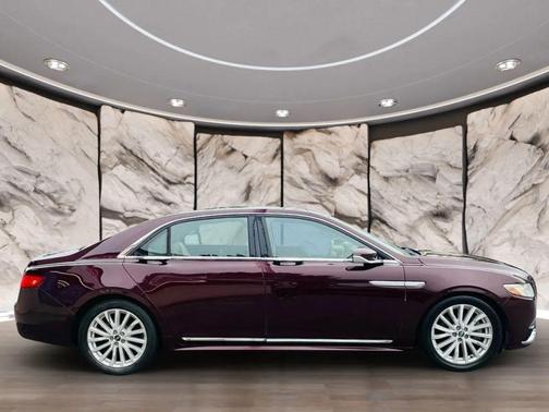 2017 Lincoln Continental Select