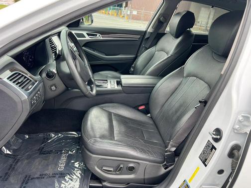 Casablanca White 2017 Genesis G80 3.8