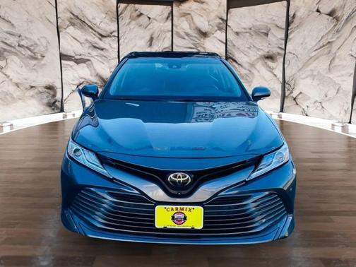 2018 Toyota Camry XLE